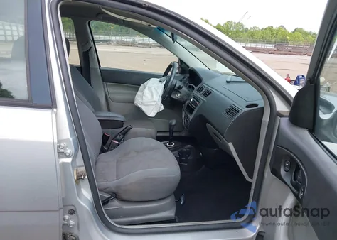 2005 Ford Focus Zx5 из США, поврежденный, VIN 3FAFP37N05R132259